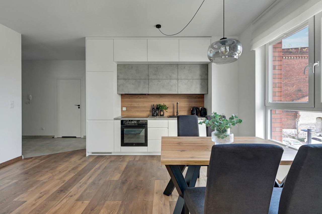 Bastion Walowa City Center & Parking By Downtown Apartments Gdansk Bagian luar foto