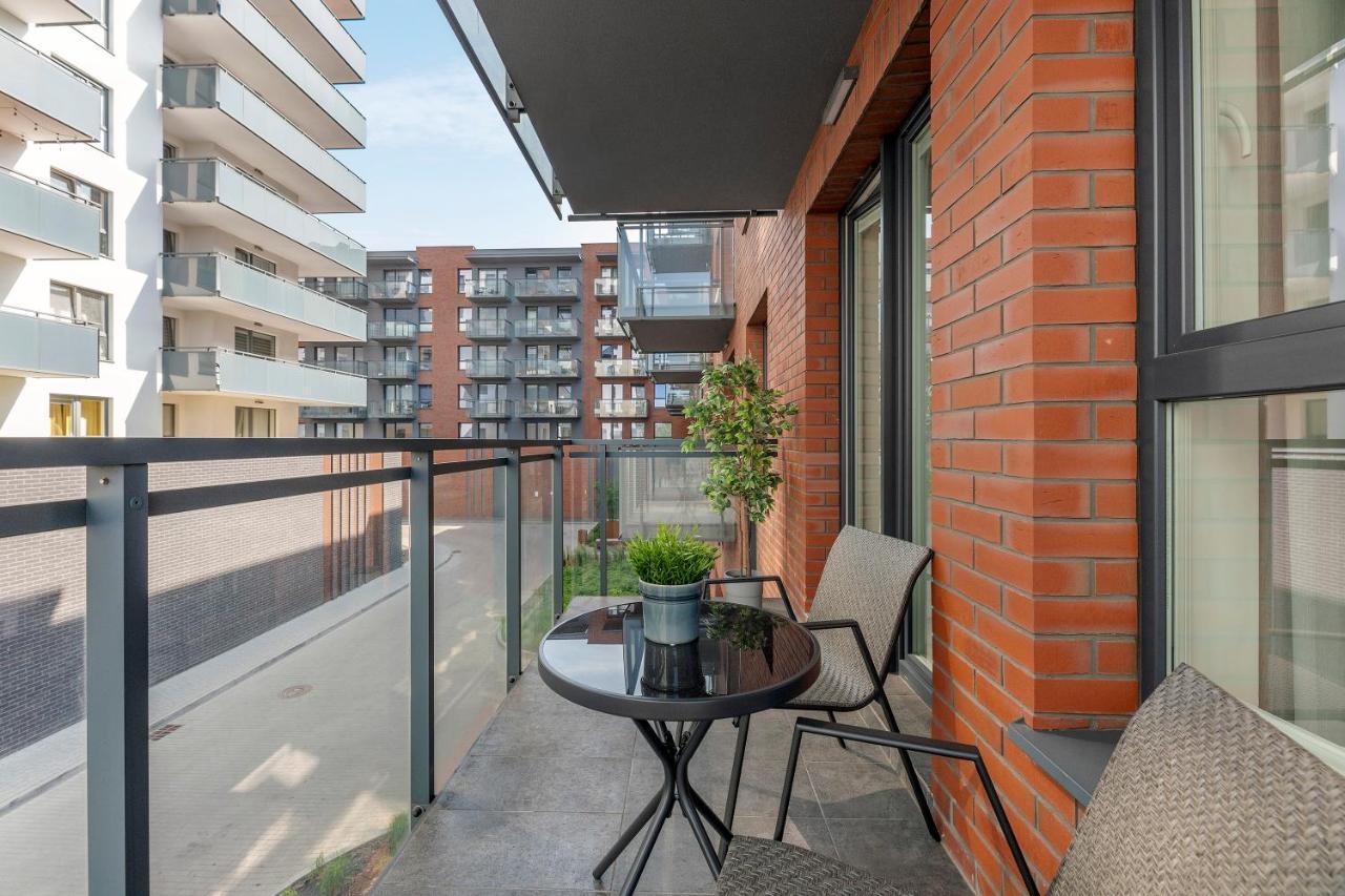 Bastion Walowa City Center & Parking By Downtown Apartments Gdansk Bagian luar foto