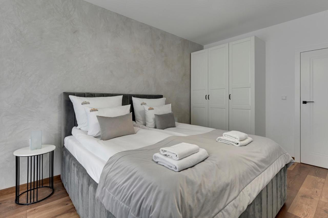 Bastion Walowa City Center & Parking By Downtown Apartments Gdansk Bagian luar foto